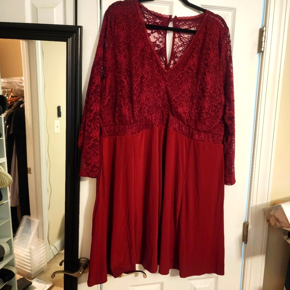 Nwt Torrid 22W-24W lace sleeve v neck fit and flare red dress